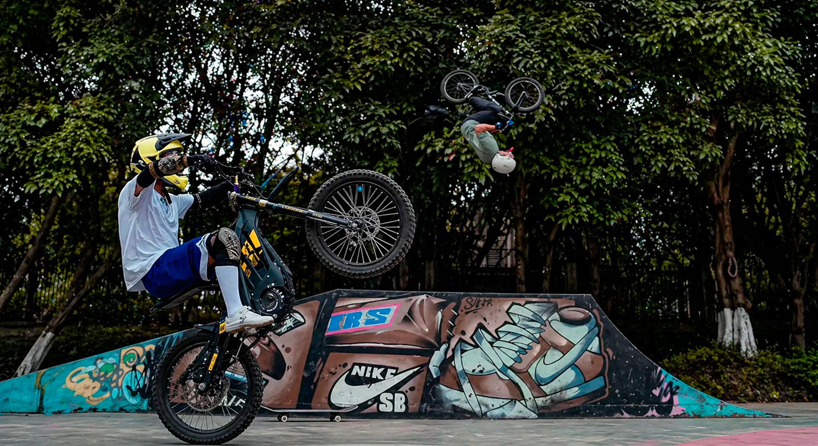 Urban Freeride and Street Trials with Natkie N1